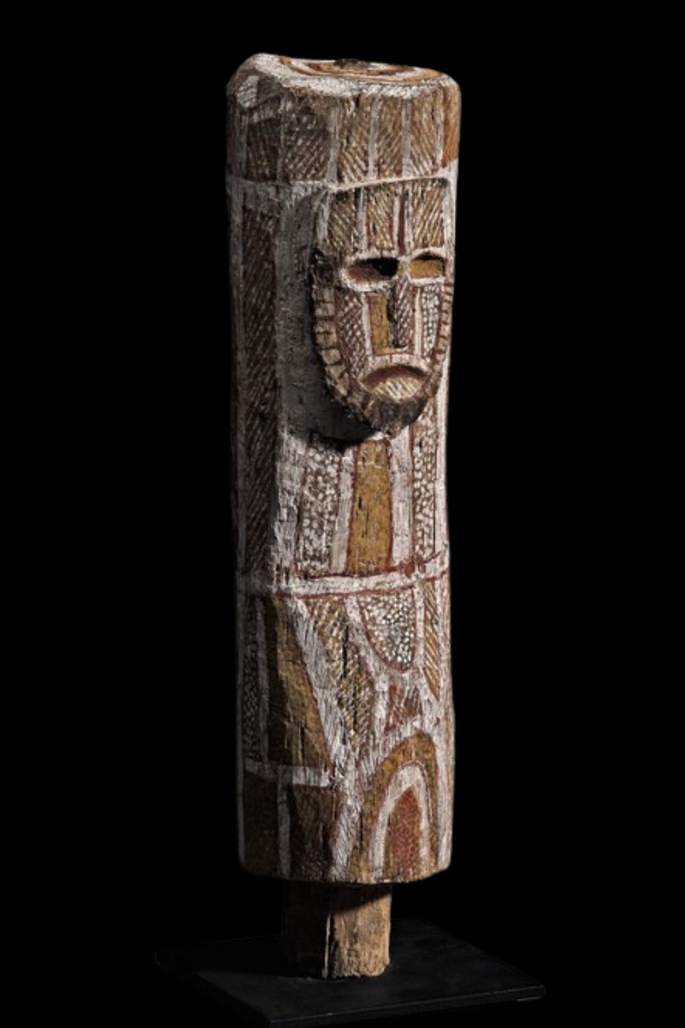 Enraeld Munkara Tipungaleralumi Djulabinyanna sculpture -19 Pukumani Pole by Enraeld Munkara Tipungaleralumi Djulabinyanna from snake bay Tiwi Islands