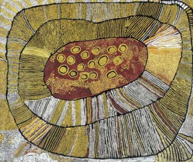 Naata Nungurrayi painting Marrapinti (2002), depicting a central rockhole surrounded by broad concentric bands representing rolling sandhills in ochre, olive, white and black.