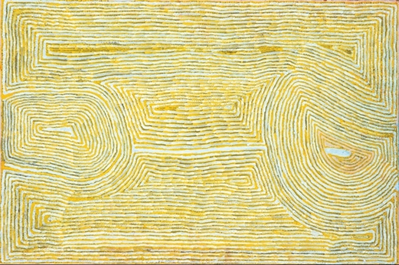 Tjumpo Tjapanangka Wati Kutjarra 2002, with closely spaced yellow and white parallel lines forming large curved and geometric shapes across the canvas.