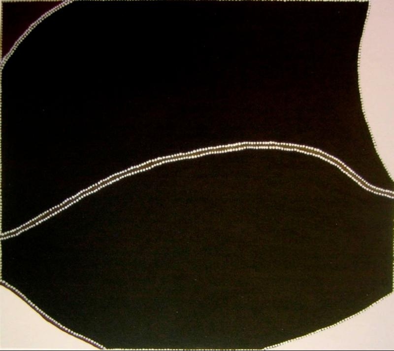 Freddie Timms Bow River on Lissadell Station, Aboriginal ochre painting with large black and dark brown shapes crossed by white dotted lines<br />
