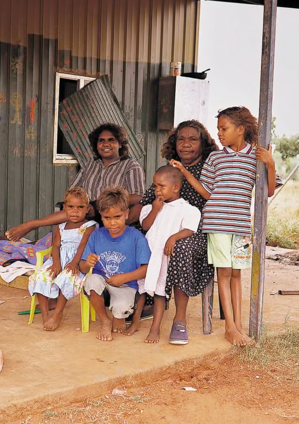 Kathleen Petyarre with Family at Utopia